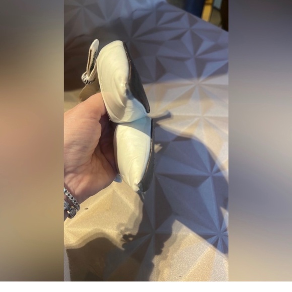Authentic Dior white kitten heels size EU 37 - Picture 2 of 6
